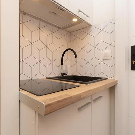 Budget-friendly Metro Wilanowska Mokotow By Renters Appartement Warschau