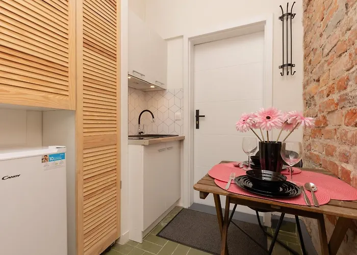 Budget-friendly Metro Wilanowska Mokotow By Renters