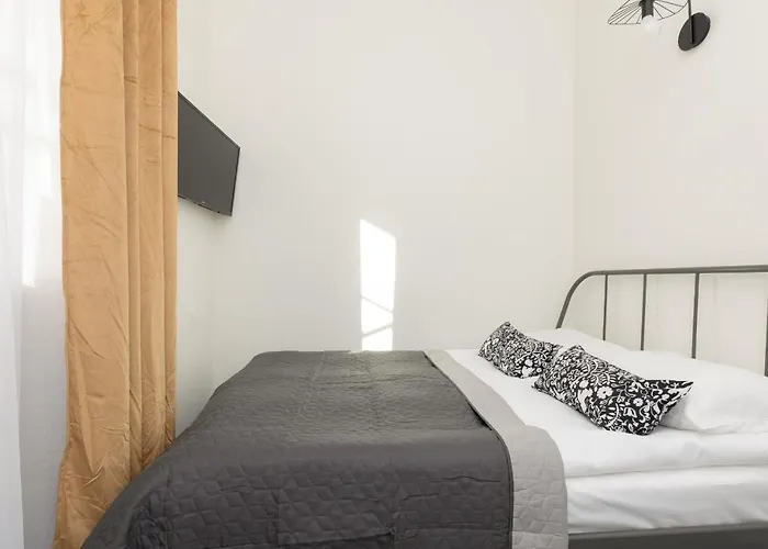 Budget-friendly Metro Wilanowska Mokotow By Renters Varsó